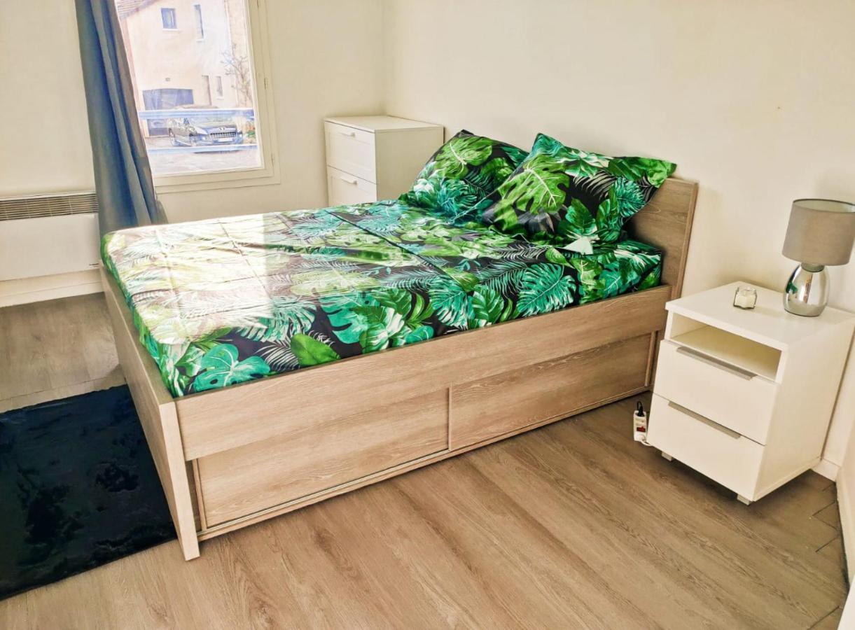 Charmant Appartement Sur Sottevilles Les Rouen Bagian luar foto